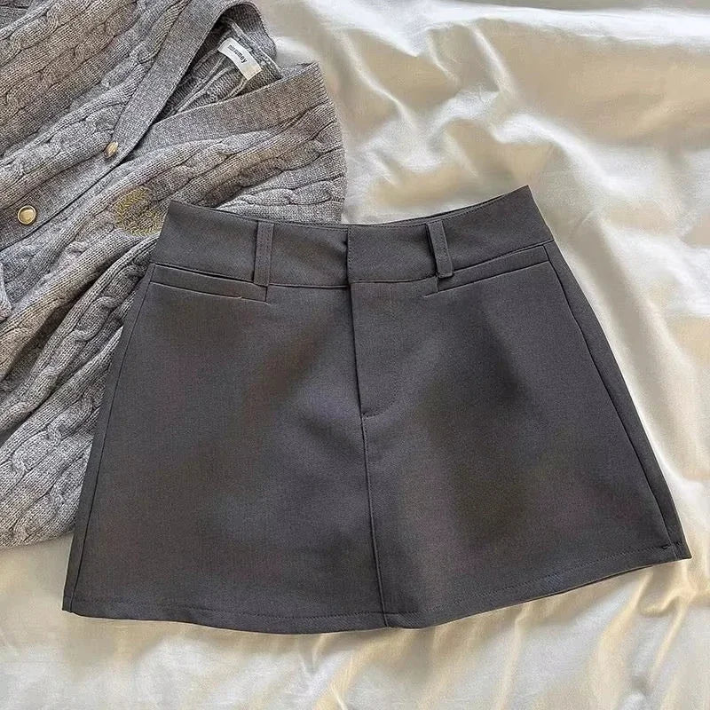 Mini-jupe noire streetwear — Style preppy tendance femme